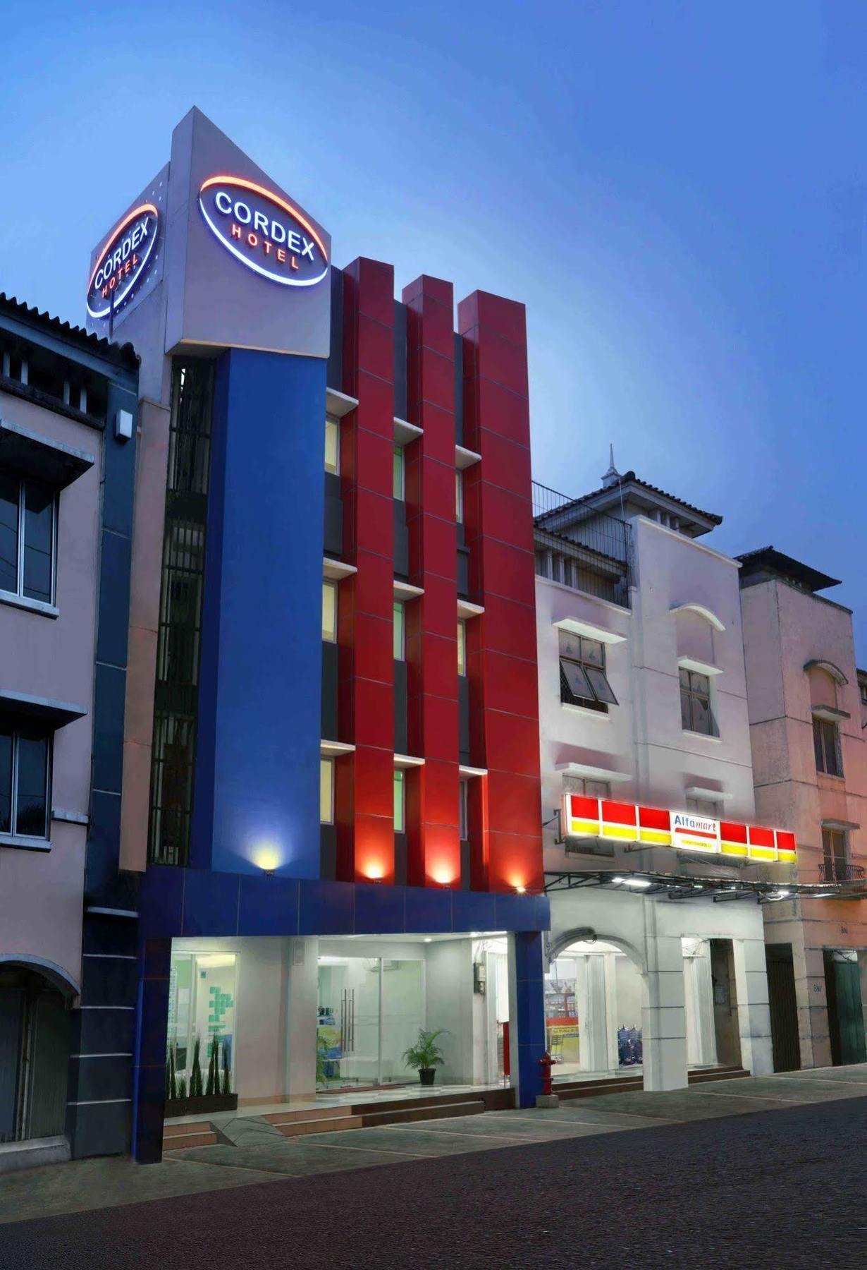 Cordex Hotel Ancol Jacarta Exterior foto